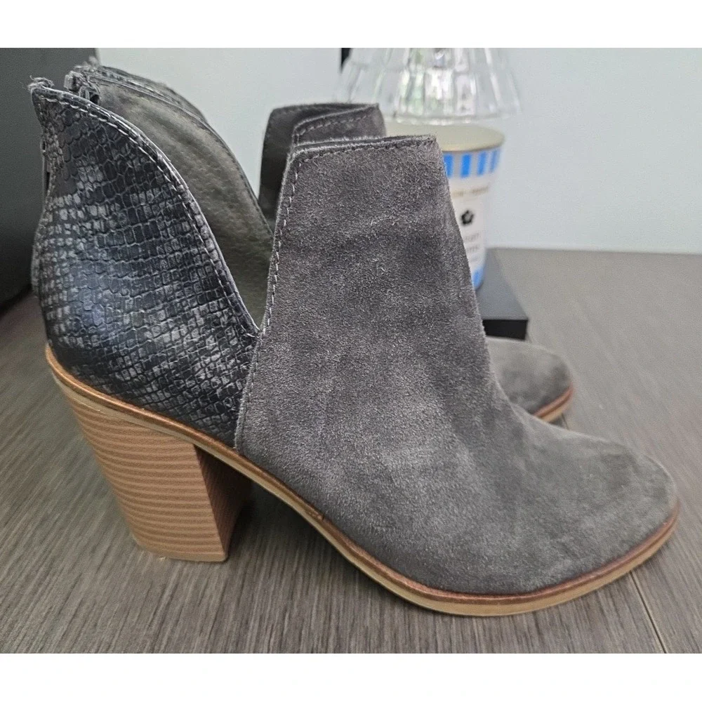 Dolce‎ Vita DV8 Shai Suede/ Snakeskin Heeled Bootie Dark Grey Size 8.5M Zipper